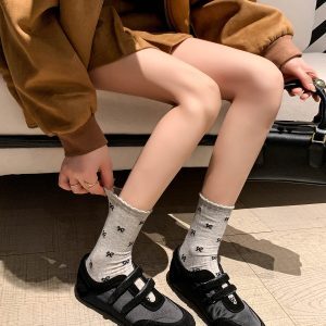 Korean Style Romantic Genuine Leather Casual Training Shoes for Women, Round Toe, Velcro, Hidden Height Increase, Flat Sole