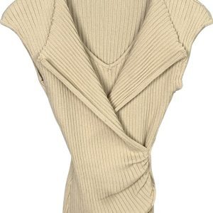 Korean Style Sexy Sleeveless Knitted T-Shirt Top - Trendy Fake Two-Piece Design for Figure-Flattering Appeal