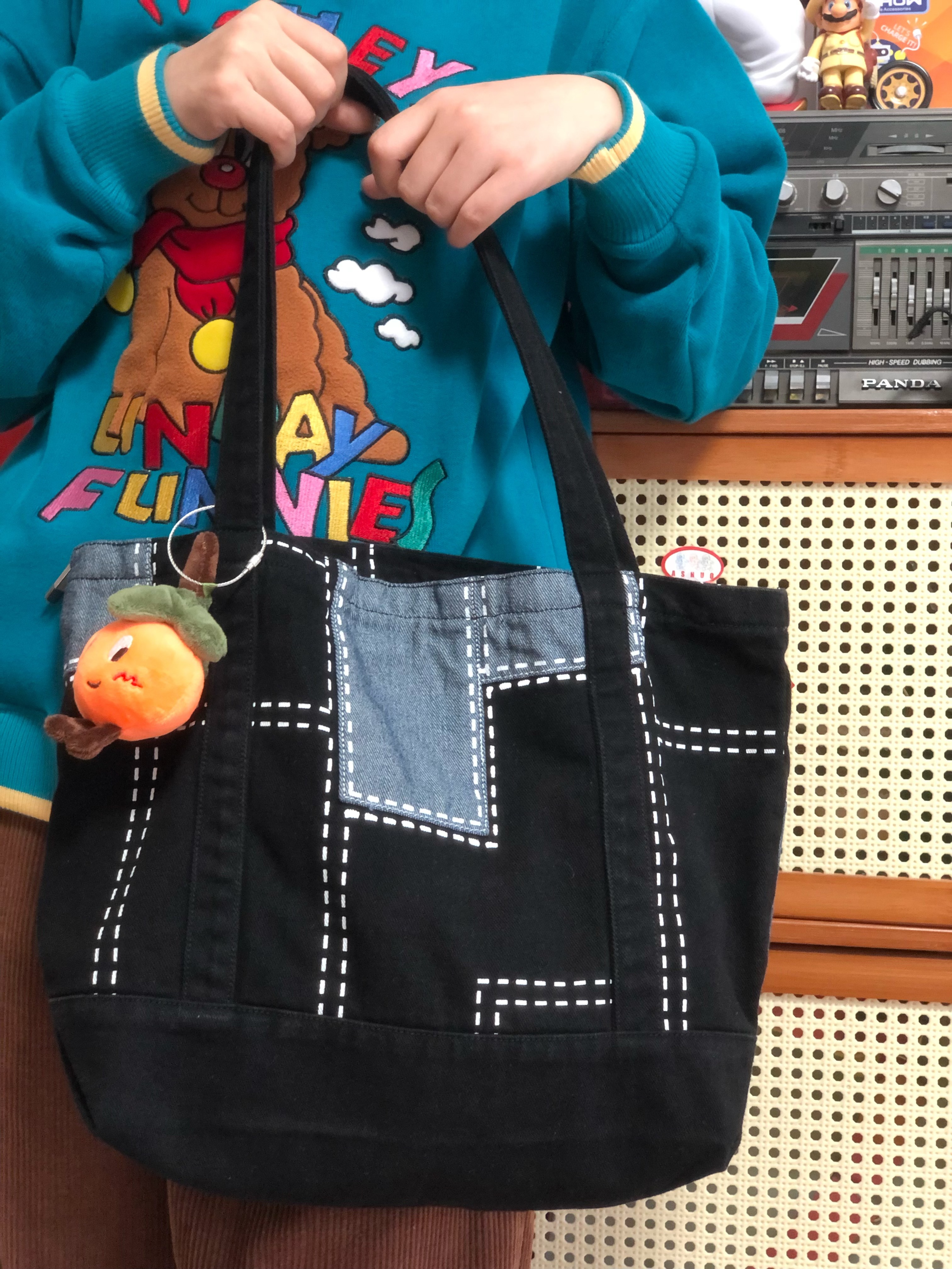 Korean-Style Vintage Patchwork Denim Bag for Women - Large Capacity Shoulder Commuting Tote for Students and Everyday Use