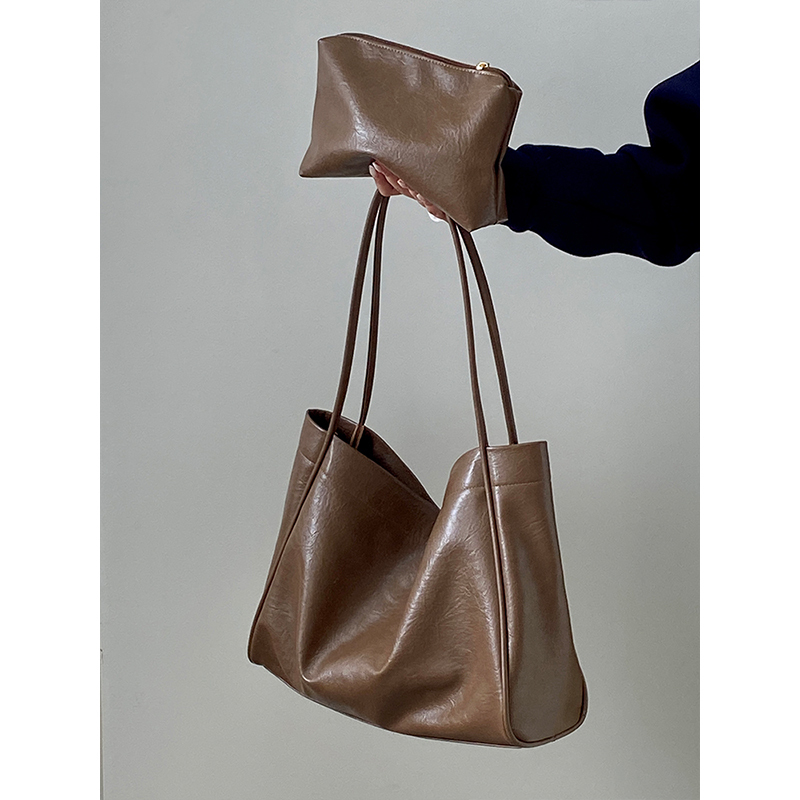 Korean Style Women's Casual Soft Leather Shoulder Tote Bag - Fashionable Commuter Bag for Everyday Use