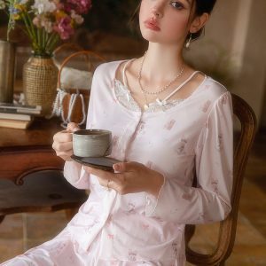 Lace-Trimmed Long Sleeve Pajama Set for Girls with Chest Pads - Stylish Spring and Autumn Sleepwear for Cozy Fall and Winter Nights