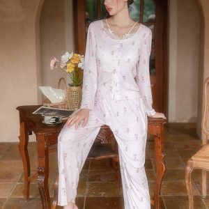 Lace-Trimmed Long Sleeve Pajama Set for Girls with Chest Pads - Stylish Spring and Autumn Sleepwear for Cozy Fall and Winter Nights