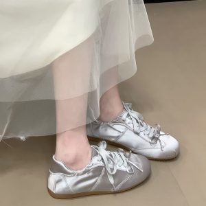 Lace-Up Ballet Training Shoes with Bow, Round Toe Casual Sports Footwear in Satin - Stylish Ocean One Design for Active Wear