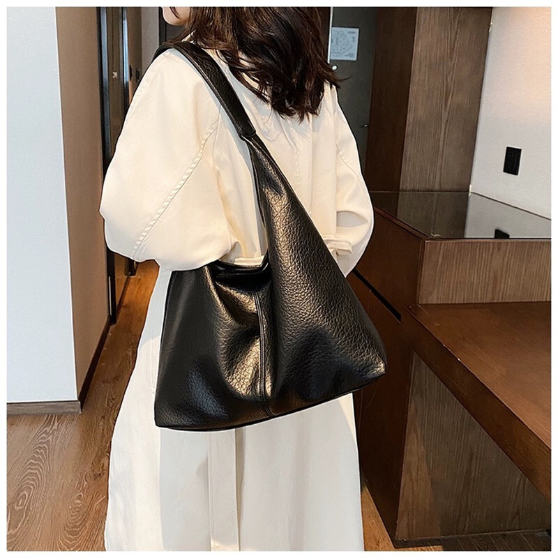 Large Capacity Casual Tote Bag for Women - Soft Surface Commuter Underarm Bag, Stylish Mother-Daughter Design, 2024 Trend