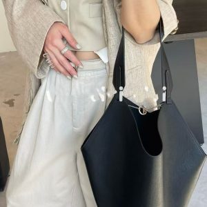 Large Capacity Irregular Bucket Bag - 2025 Fashion Versatile Casual Tote for Women, Trendy Internet Celebrity Style