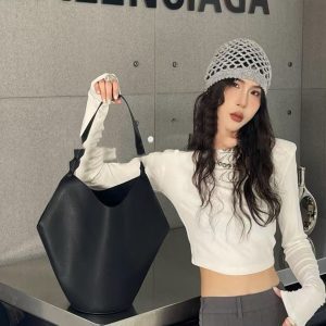 Large Capacity Irregular Bucket Bag - 2025 Fashion Versatile Casual Tote for Women, Trendy Internet Celebrity Style