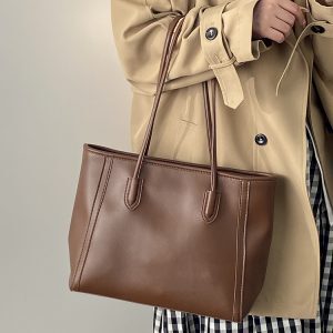 Large Capacity Korean Vintage Shoulder Tote Bag for Women - Niche Design Commuting Bag for Spring and Summer