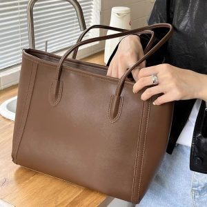 Large Capacity Minimalist Tote Bag for Commuting – 2025 Niche Fashion Shoulder Bag, High-Quality Everyday Carryall