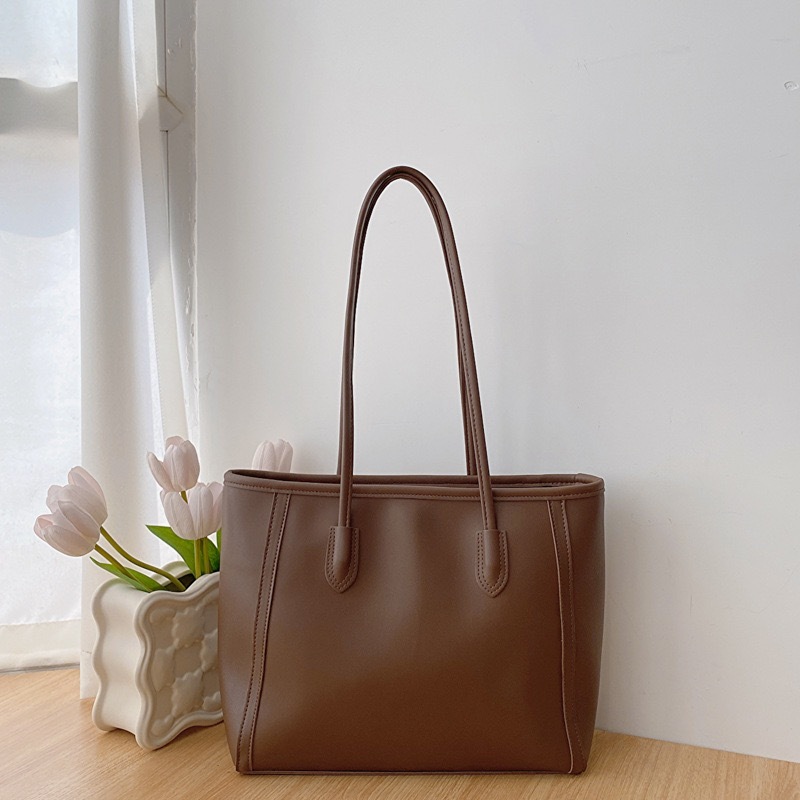 Large Capacity Minimalist Tote Bag for Commuting – 2025 Niche Fashion Shoulder Bag, High-Quality Everyday Carryall