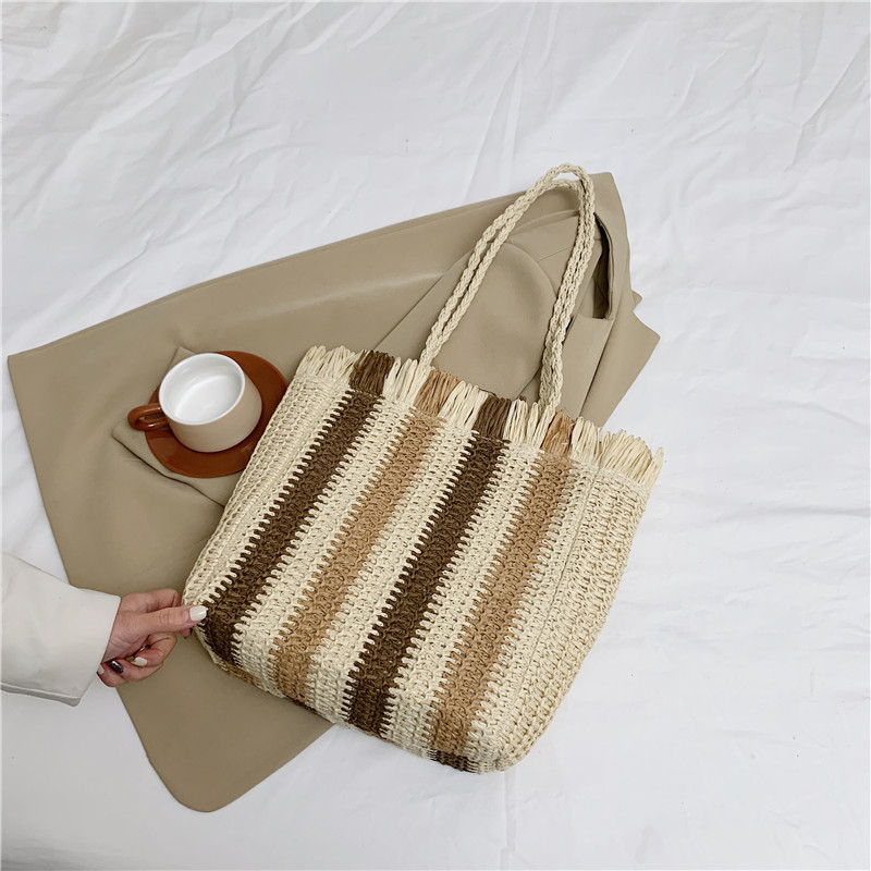 Large Capacity Woven Shoulder Bag for Women - 2024 New Style Beach Tote for Seaside Vacation & Commuter Use