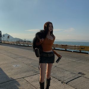 Leopard Print Slim Short Skirt for Women - Retro Street Style Fashionable Belted Design
