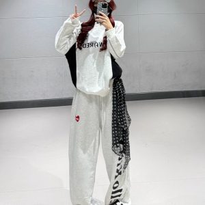 Light Gray Patchwork Sweatshirt Set for Women with White and Gray Letter Print Sports Pants - Casual Y2K Campus Style Outfits