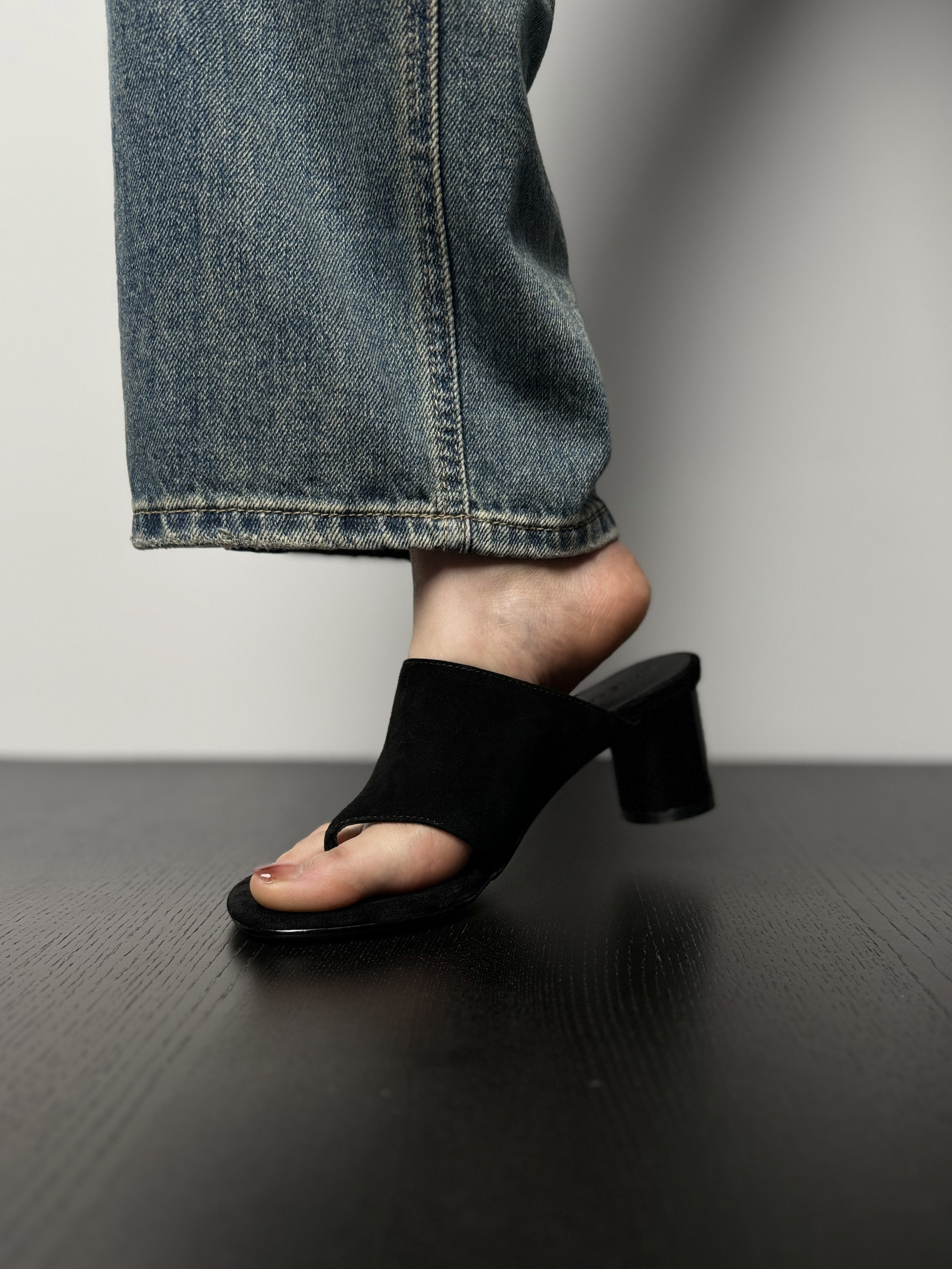 Light Luxury Chunky High-Heeled Suede Thong Flip-Flops for Women - Summer Outdoor Style