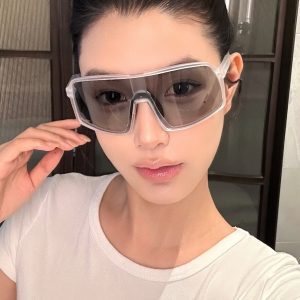 Light-Sensitive Color-Changing Polarized Cycling Goggles - Dual-Use Windproof Sports Sunglasses for Day and Night Riding
