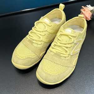 Lightweight Breathable Mesh White Sneakers for Women - Versatile Round-Toe Casual Sports Shoes for Summer 2025