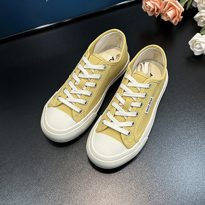 Lightweight Flat Canvas Sneakers for Women - Non-Slip Soft Sole, Versatile Casual Sports Shoes for Summer 2025
