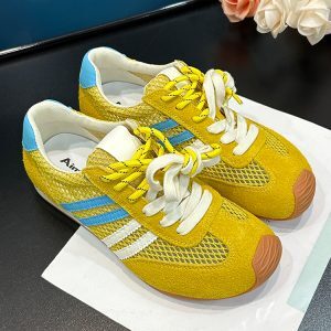 Lightweight Suede Mesh Training Shoes for Women, Versatile Casual Sneakers with Hidden Height Increase, 2025 Summer Fashion