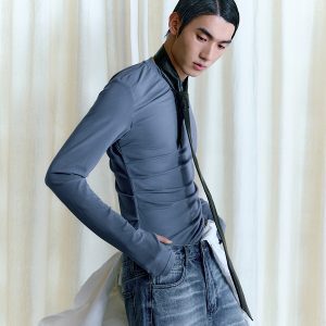 Long Sleeve Hurricane Basic T-Shirt with Rotating Design - Trendy 90s Inspired Fashion Top