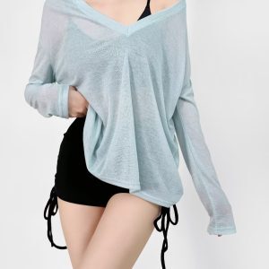 Loose-Fitting Slimming Long Sleeve Deep V-Neck T-Shirt for Women - Lightweight Sun Protection Cover-Up Top in Lazy Style