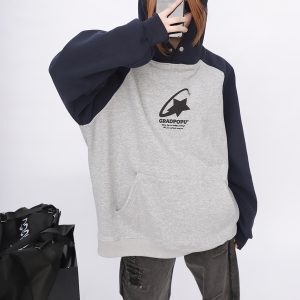 Loose Raglan Sleeve Sweatshirt for Women - Thin Hooded Top with Niche Design, Trendy American Style for Spring and Autumn 2025