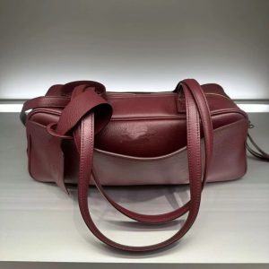 Lychee Pattern Bowling Bag - Versatile Unisex Shoulder Bag in Various Sizes - Trendy Fashion Accessory for Everyday Use