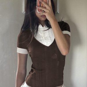 Minimalist Casual Color-Blocking Faux Two-Piece Polo Collar Top for Women - Ribbed Knitted Slim-Fit Short Top, Y2K Style