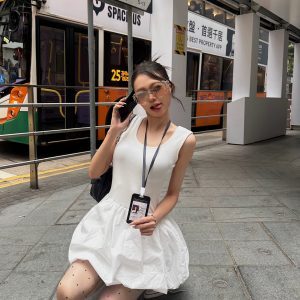 Minimalist Floral Bud Dress - Cool Hot Girl Waist-Defining Slim Fit French Sleeveless Vest for Y2K and 90s Style