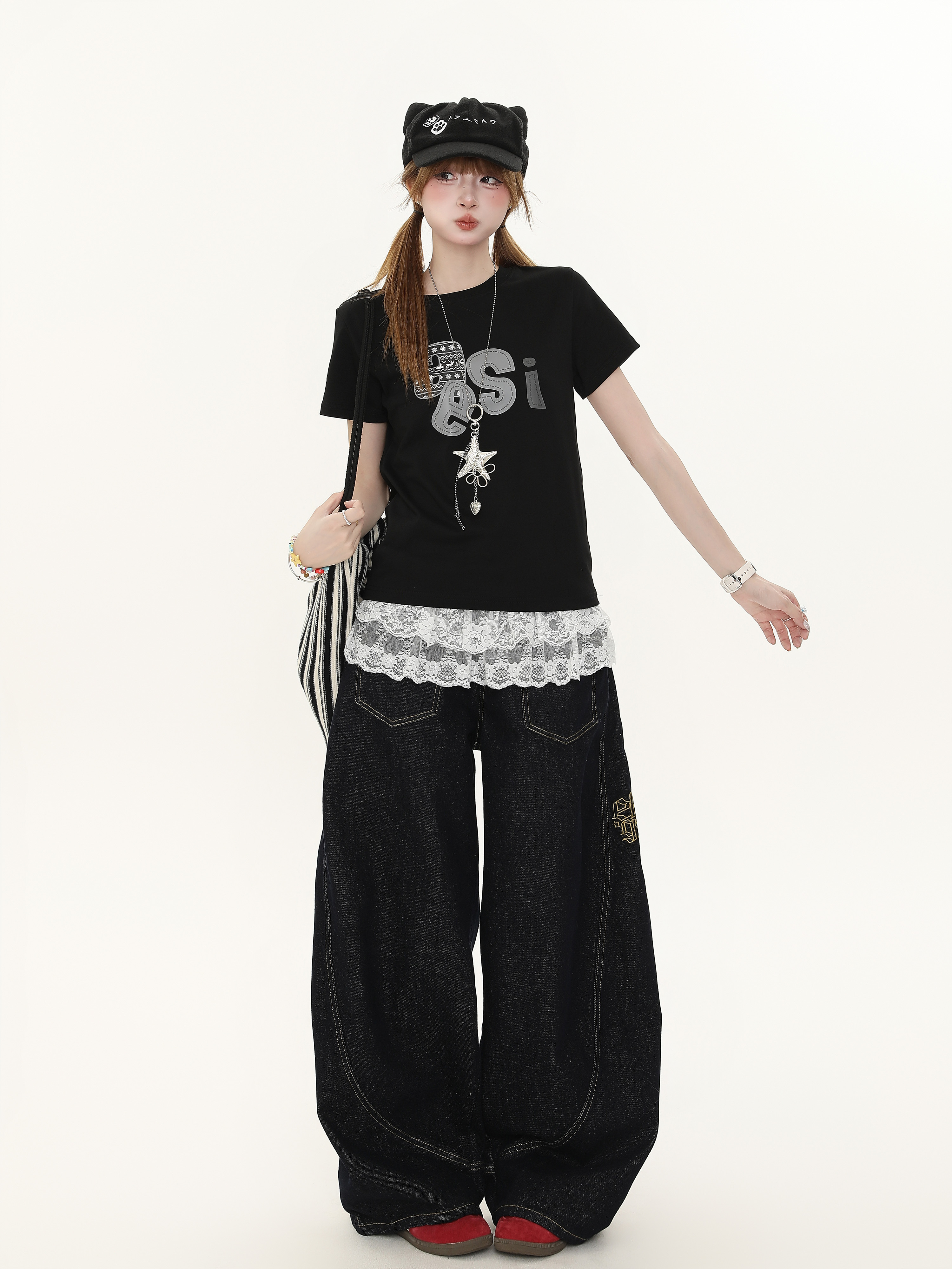 Minimalist Letter Print Short-Sleeve T-Shirt for Women - Slim Fit Summer Top, Versatile American Style, Trendy Fashion Essential