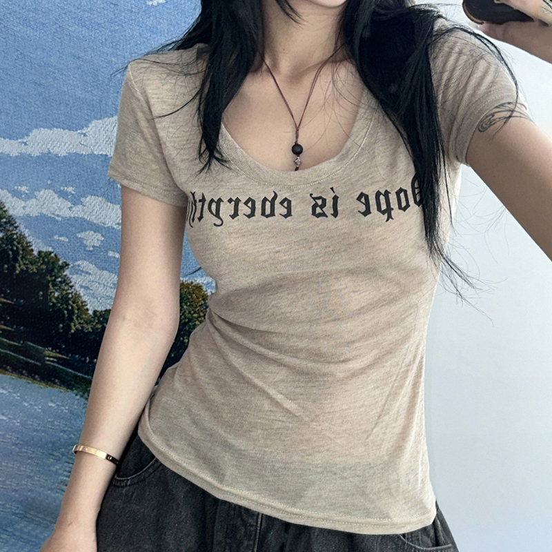 Minimalist Lightweight Knitted T-Shirt - Waist-Hiding Slim Fit Stretch Top, Versatile Basic for Y2K and 90s Style Fashion
