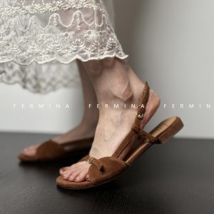 Minimalist One-Strap Sandals for Women - Elegant Low Heel 2cm Slip-Ons, Comfortable Beach Shoes for Summer