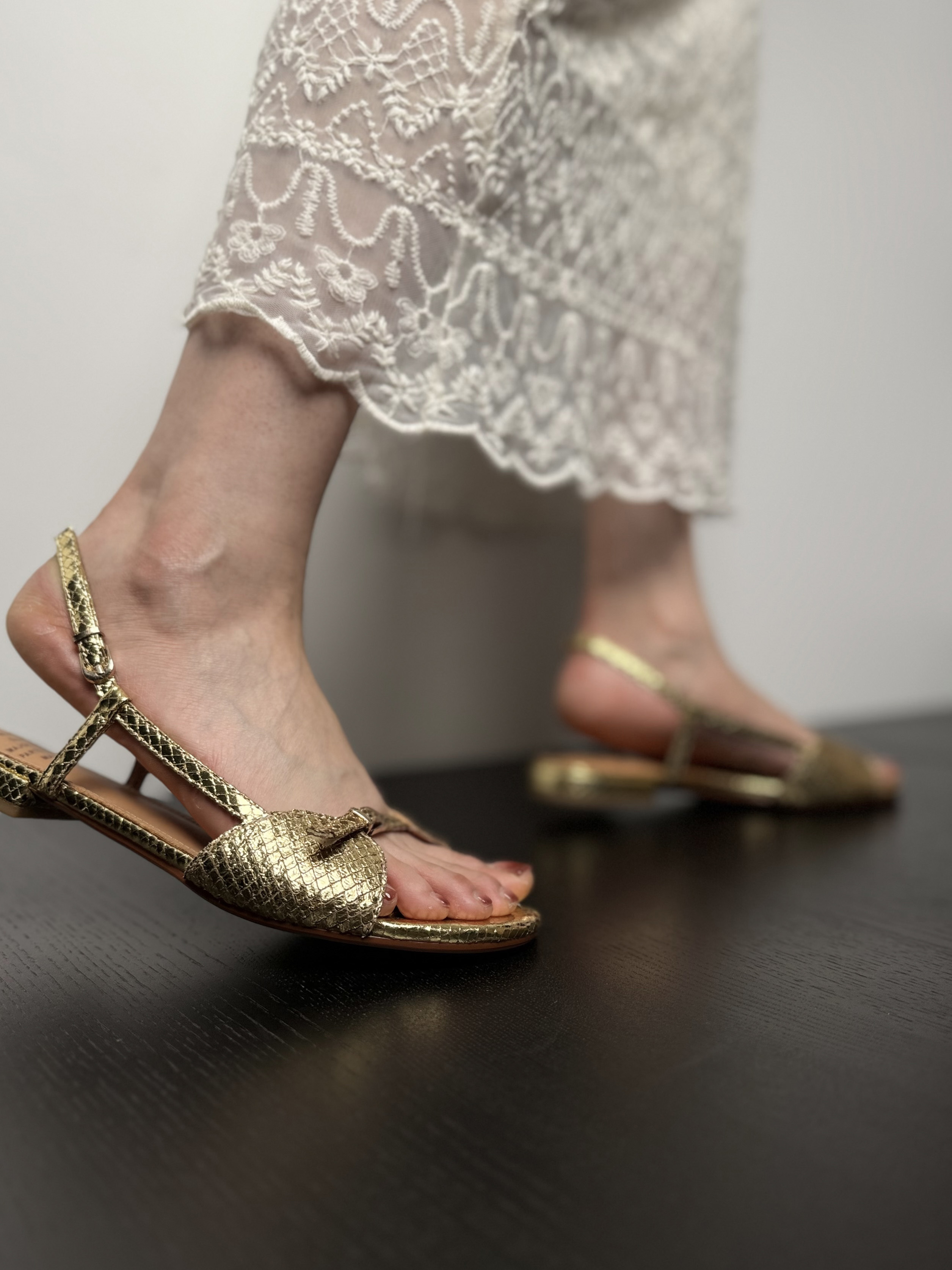 Minimalist One-Strap Sandals for Women - Elegant Low Heel 2cm Slip-Ons, Comfortable Beach Shoes for Summer
