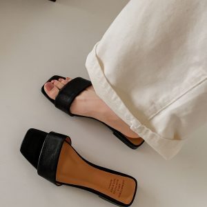 Minimalist Open-Toe Square Head Low-Heeled Black Leather Sandals for Summer - Versatile Everyday Style