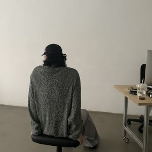 Minimalist Retro Floral Gray Oversized Sweater - Unisex High-Quality Knit Pullover with Round Neck - Casual Y2K Style