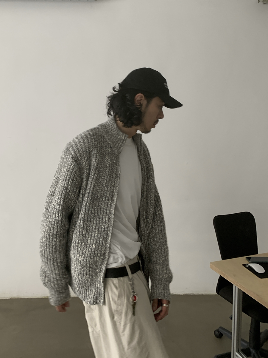 Minimalist Vintage Floral Gray Zipper Sweater Jacket for Men and Women | High-Quality Knitwear with Stand Collar, Y2K Style