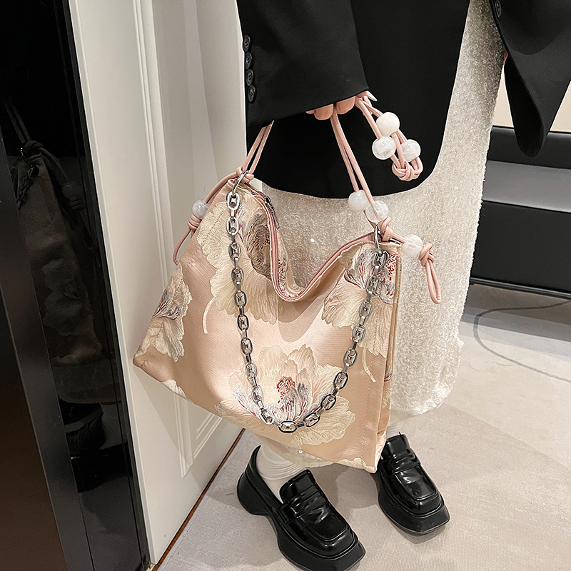 New 2024 Chinese Style Black Gold Butterfly Tote Bag for Women - Large Capacity Casual Shoulder Crossbody Fashion Bag