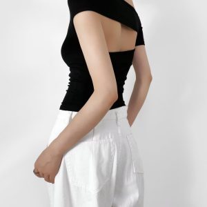 Off-Shoulder Short Sleeve T-Shirt for Women with Jazz Street Dance Design, Slim Fit Flattering Top, Summer 2025 Fashion