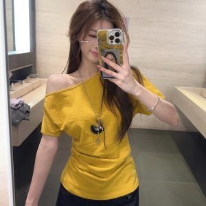 Off-Shoulder Slanted Collar T-Shirt, Waist-Cinching Slimming Design, K-Pop Inspired Short Sleeve Top for Music Festivals and Dance