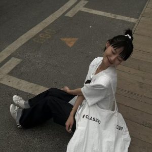 Oversized Korean Style Letter Tote Bag - Casual Versatile Shoulder Bag for Women, Perfect for Everyday Use and Errands