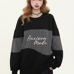 Plaid Spliced Round Neck Sweatshirt for Women - Casual Spring High-Design Top in Lazy Style, Trendy 90s Inspired Fashion