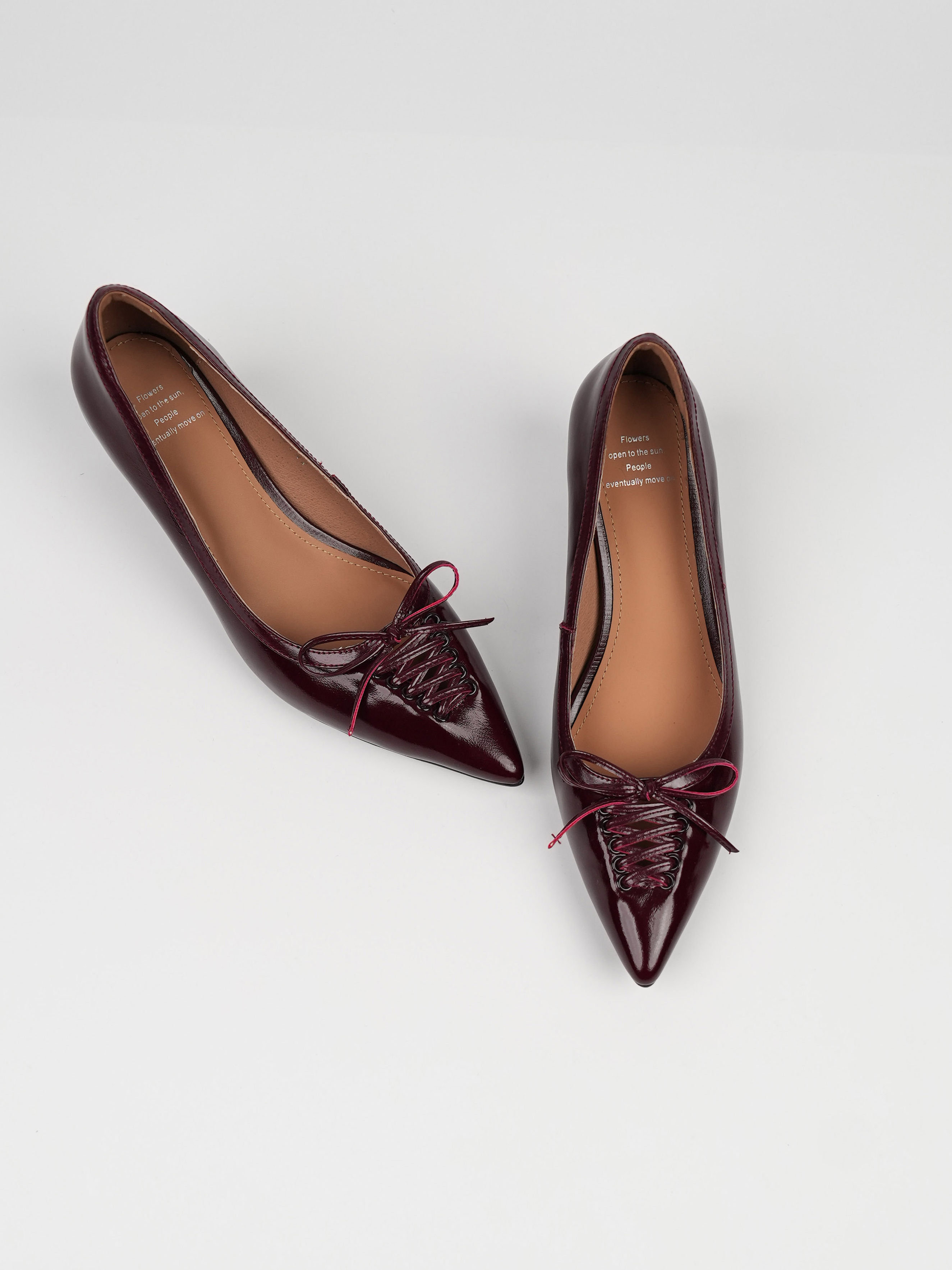 Pointed Toe Bow Flat Shoes for Women - Elegant Thin Heel Mid-Heels, Ultra-Soft Design, Perfect for All Seasons