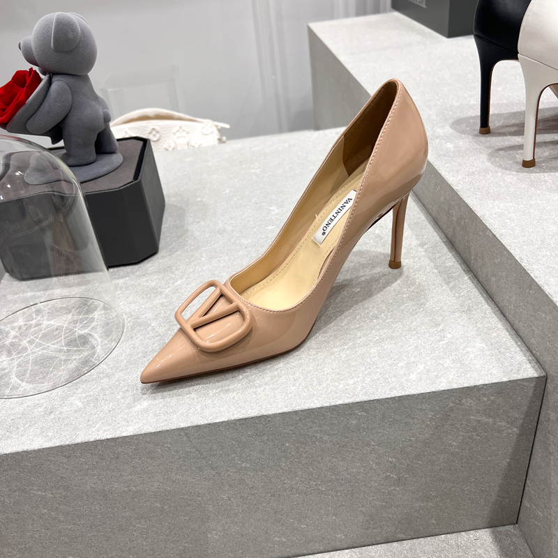 Pointed Toe Stiletto High Heels in Nude with V Buckle - Elegant Leather Autumn Shoes for 2025