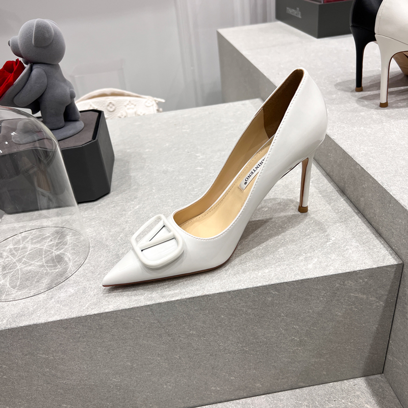 Pointed Toe V Buckle White Patent Leather High Heel Shoes for Women - 2025 Niche Design, Stylish and Trendy