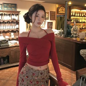 Red Sequined Low-Waist Skirt for Women - Versatile Slimming Autumn Winter Design, Thickened Short Skirt, Trendy Fashion