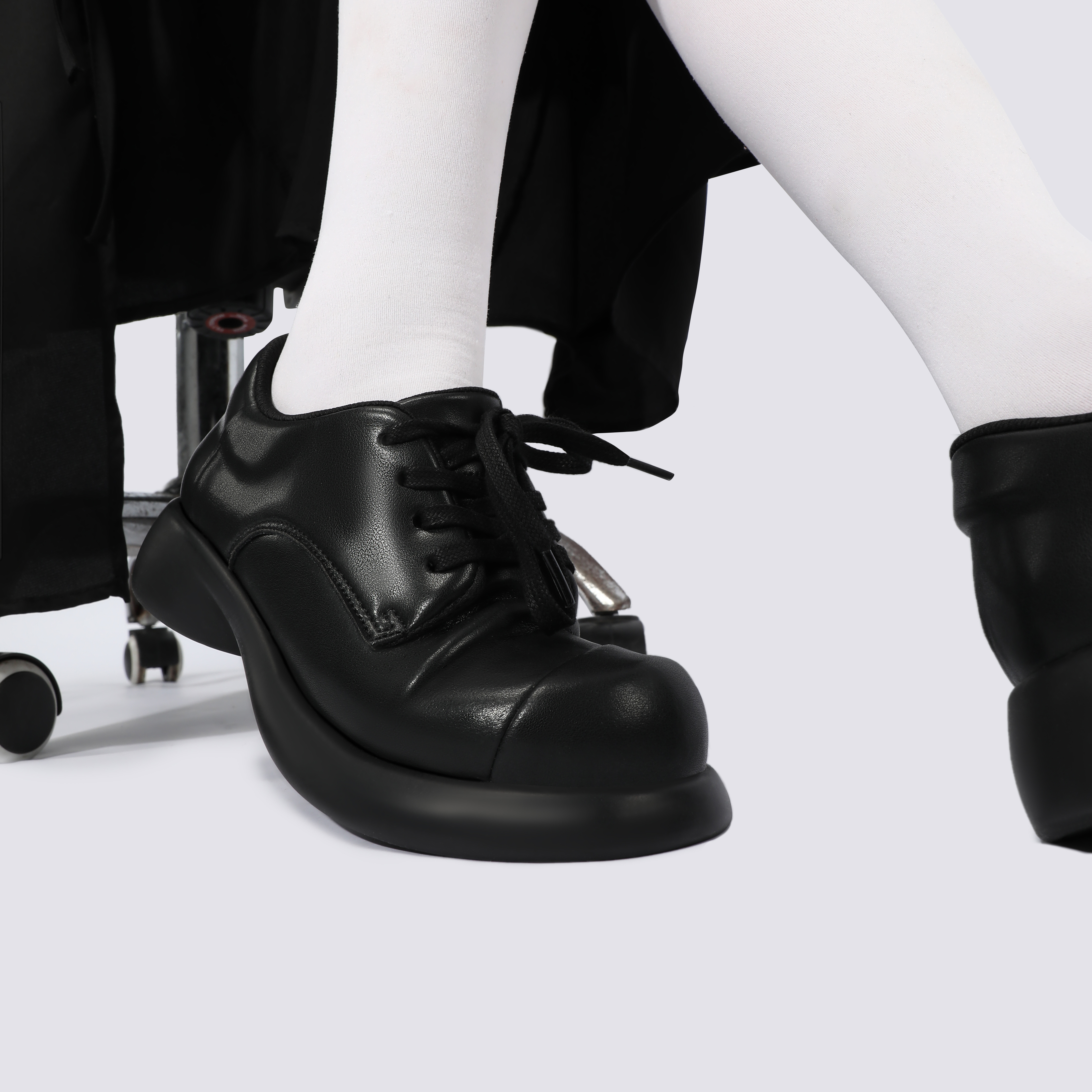 Retro Black Leather Flats for Women - Thick-Soled Soft Sports Shoes, Spring/Summer 2025, Niche Vintage Style