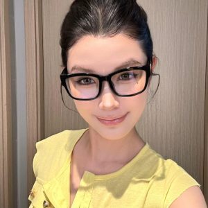 Retro Black Square Women's Glasses for Myopia - High Prescription, Korean Style, Anti-Blue Light, Flattering for Round Faces