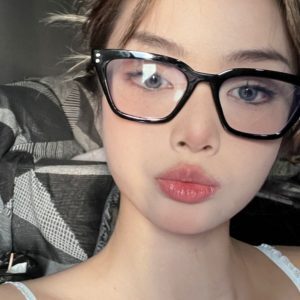 Retro Cat-Eye Glasses for Women - Black Frame Plain Lens, American Style, Slim Fit, Perfect for Round & Square Faces, Prescription Ready