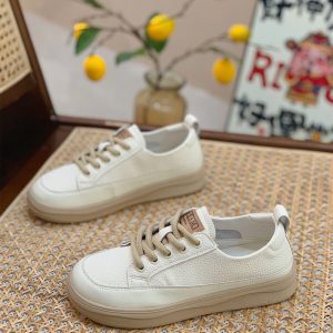Retro Genuine Leather Flat Shoes for Women - High-End Soft-Soled White Sneakers for Spring & Autumn Casual Style