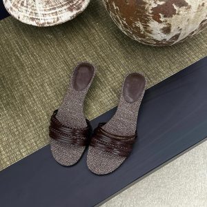 Retro Genuine Leather Woven One-Strap Low-Heeled Beach Open-Toe Sandals for Women - Casual Minimalist Style