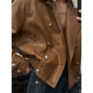 Retro High-Quality Leather Coat with Fur Collar, Versatile Button Closure Jacket for Autumn Winter Fashion