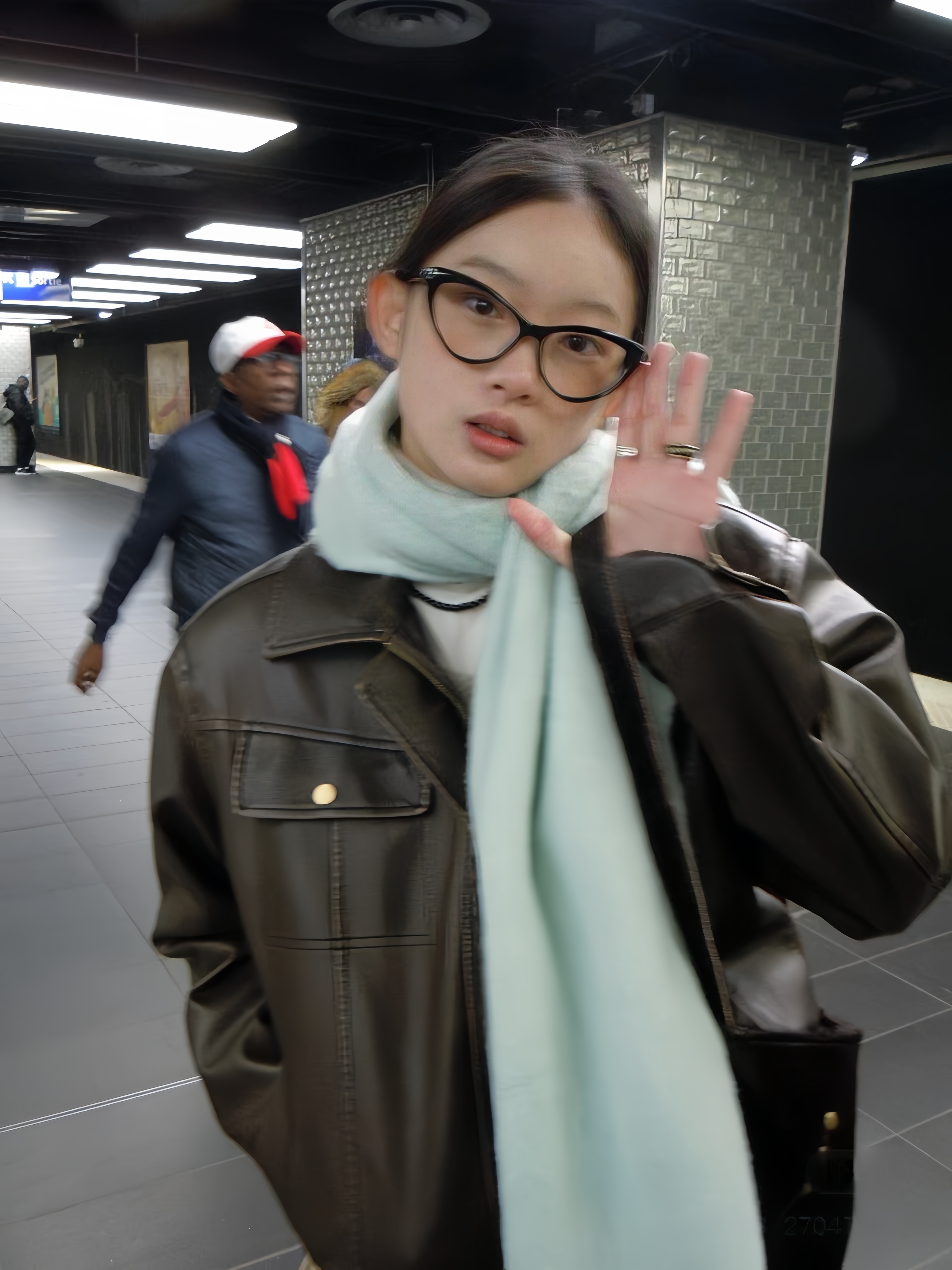 Retro Korean Cat-Eye Black Frame Blue Light Blocking Glasses for Women, Stylish Prescription Ready, Ideal for Round Faces, Y2K Fashion